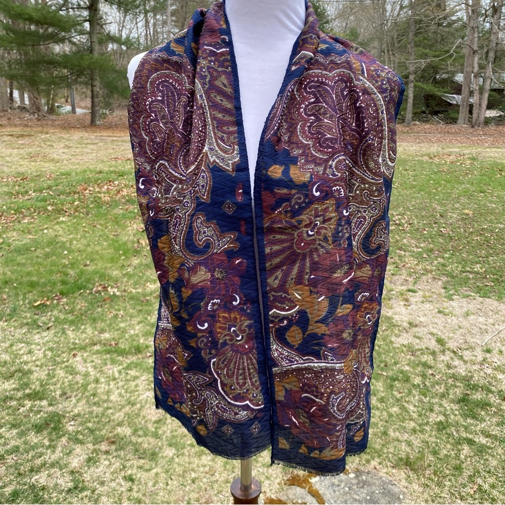 C. WEBB & CO. SCARF BLUE PURPLE WHITE PRINT LONG RECTANGLE VINTAGE ITALY